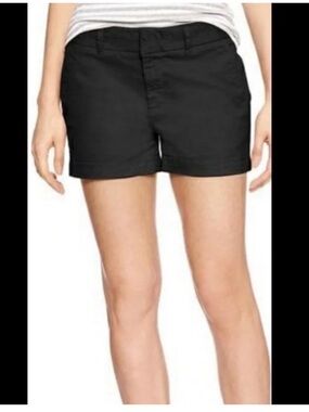 GapClassic Women's Black Chino Shorts
